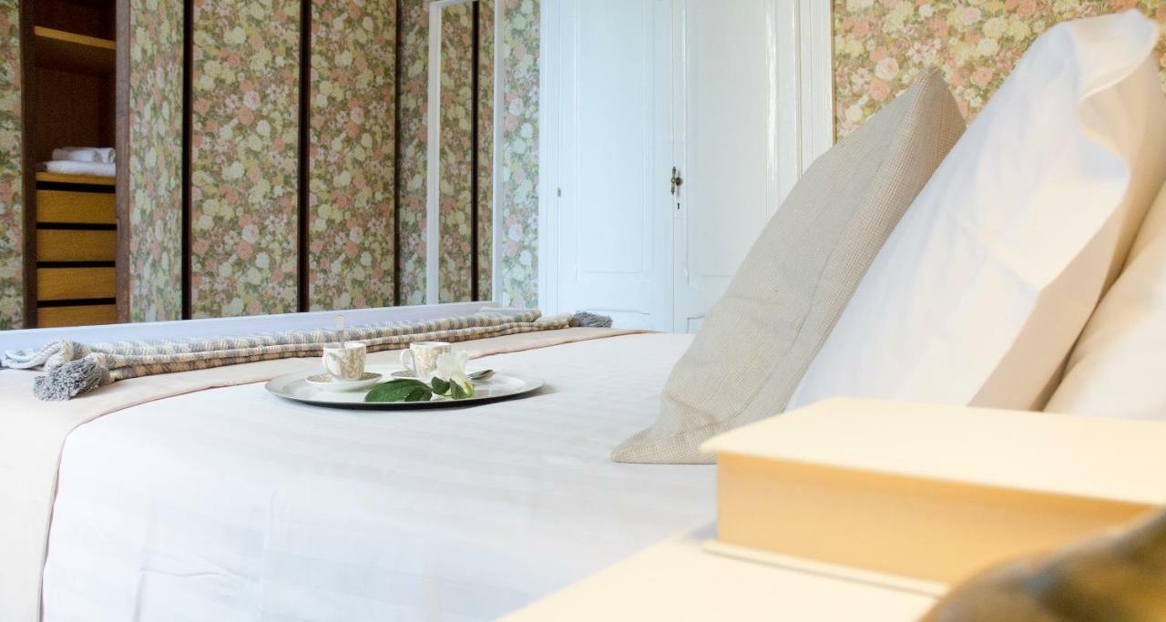 Flowers Apartment Joivy 25 كومو المظهر الخارجي الصورة