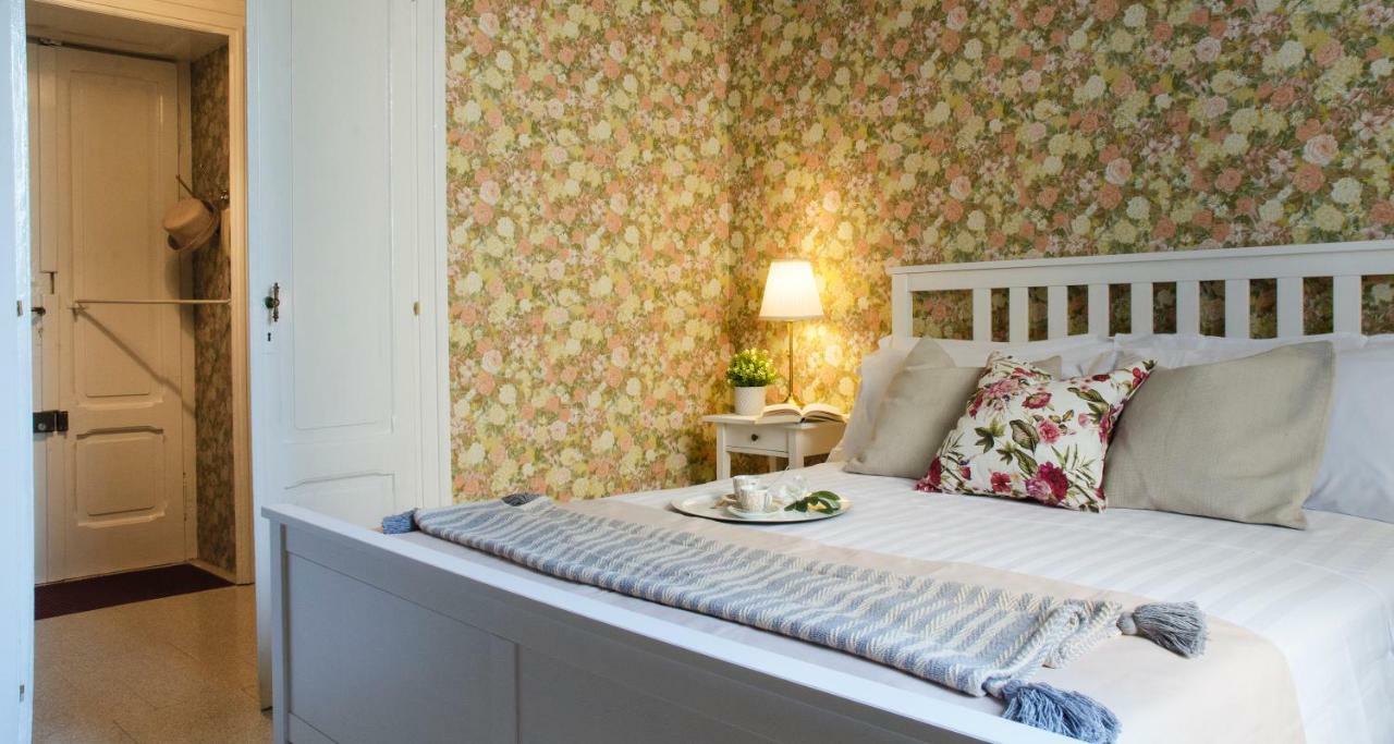 Flowers Apartment Joivy 25 كومو المظهر الخارجي الصورة